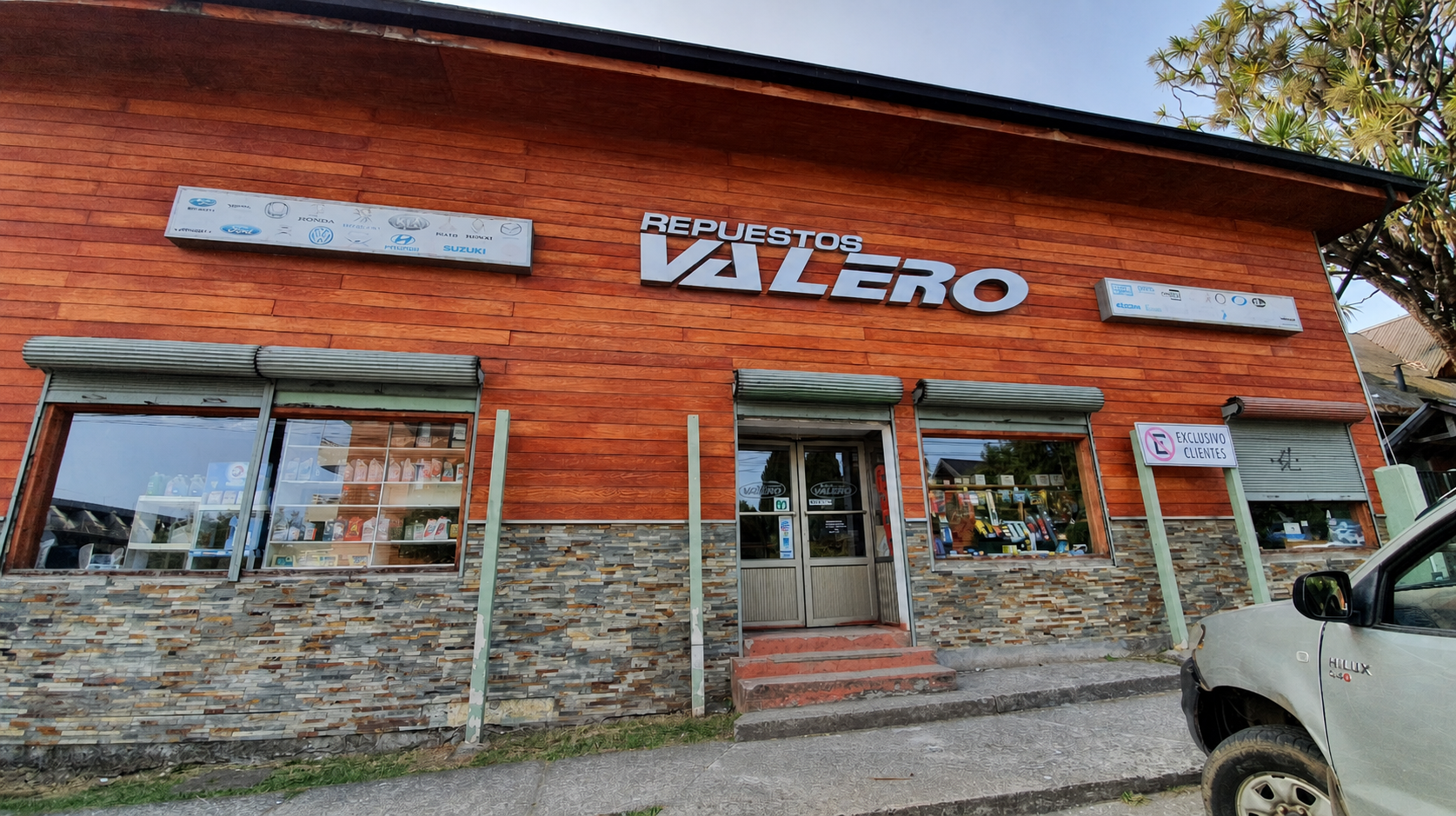 Tienda Repuestos Valero en Villarrica